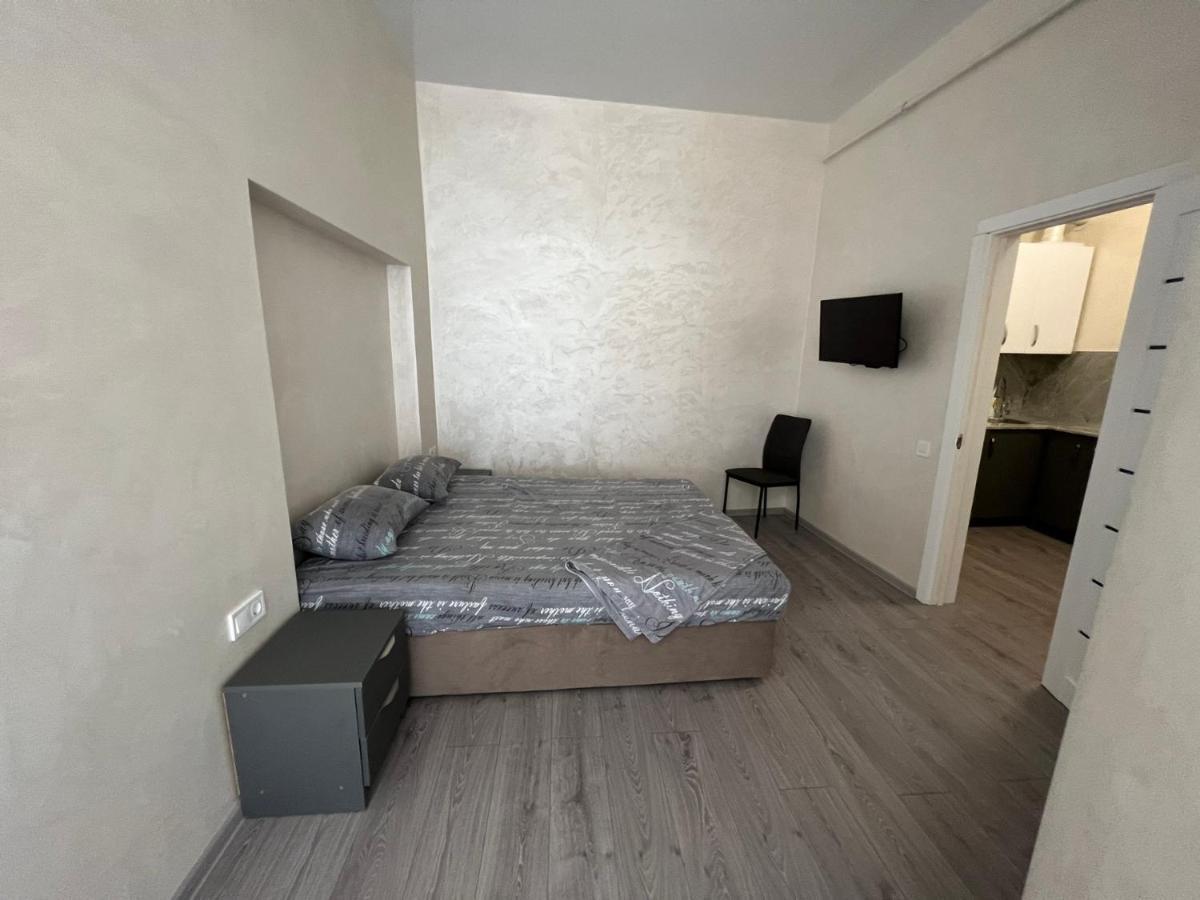Kulisha 2Bedroom Apartment Near Opera House With Balcony Leopoli Esterno foto